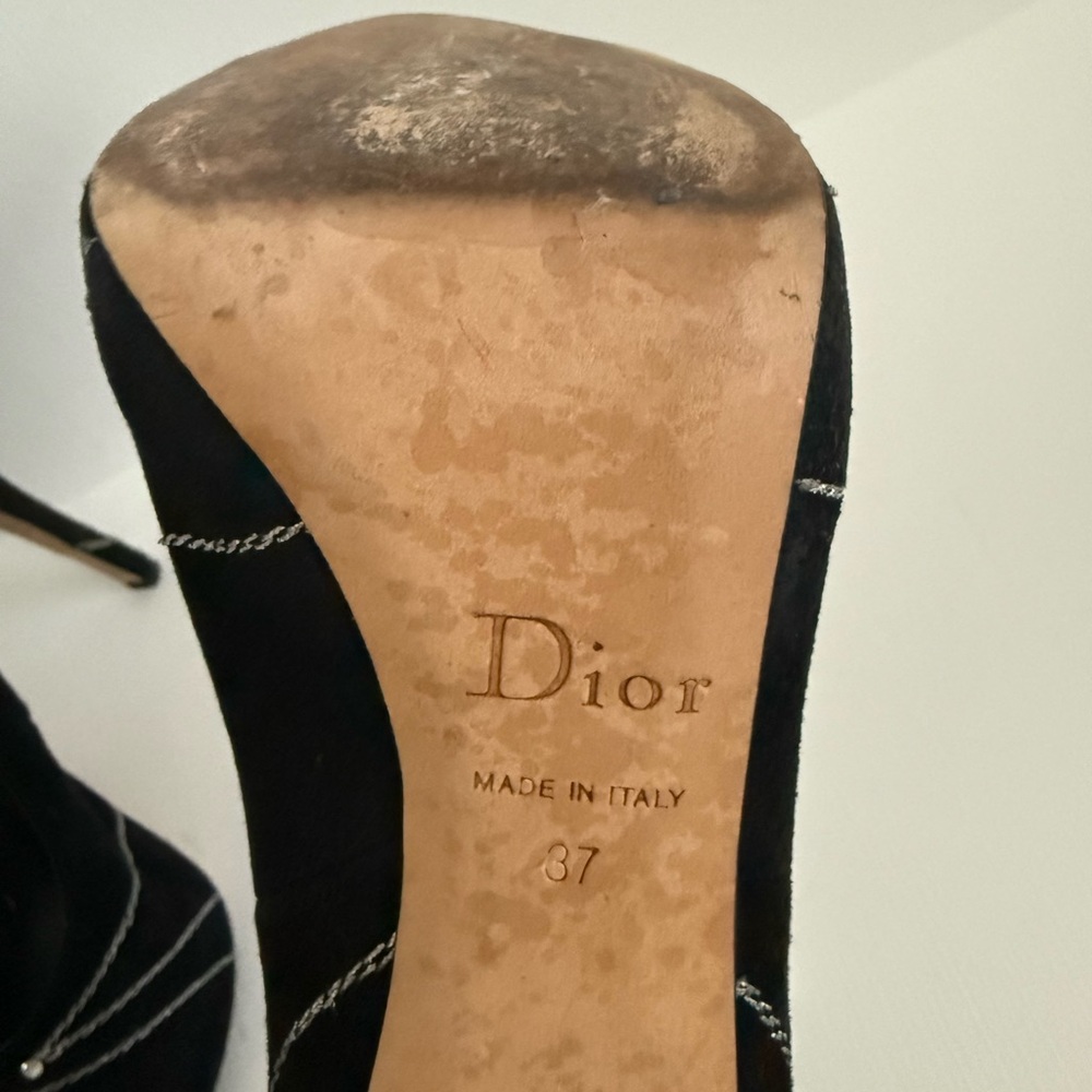 Vintage Christian Dior black velvet pumps - Picture 6 of 10